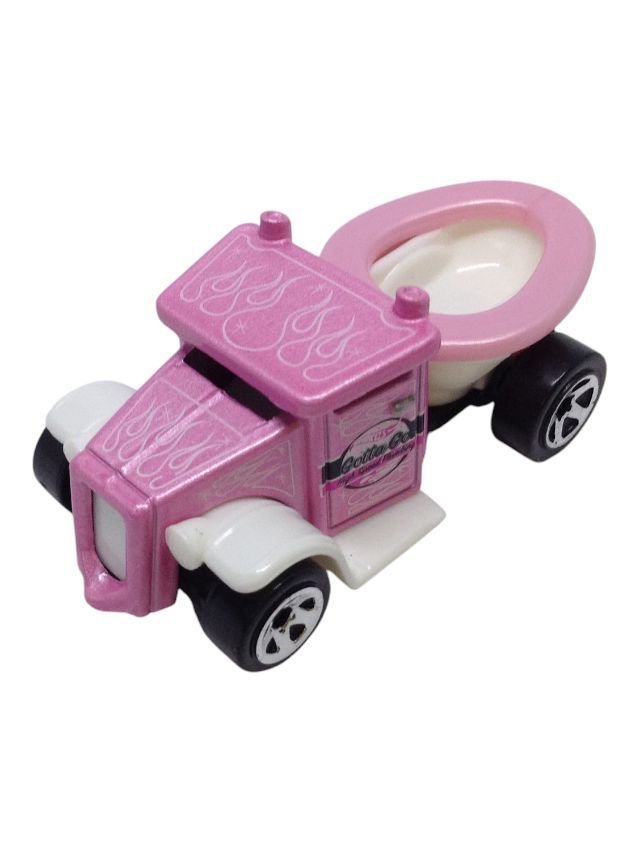 Hotwheels Gotta Go pink 1:64 imported mainline