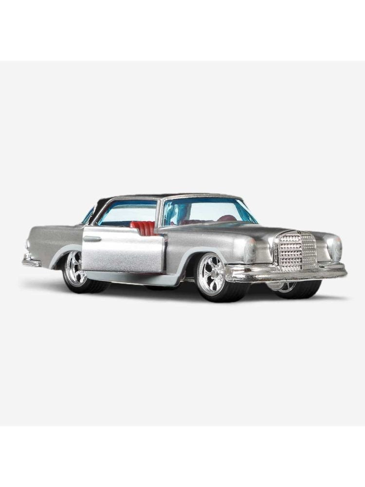 EXCLUSIVES Matchbox RLC Collectors Edition Mercedes-Benz 220 SE Coupe - Silver