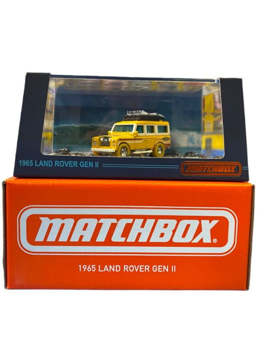 EXCLUSIVES Matchbox RLC Collectors Edition 1965 Land Rover Gen II - Yellow