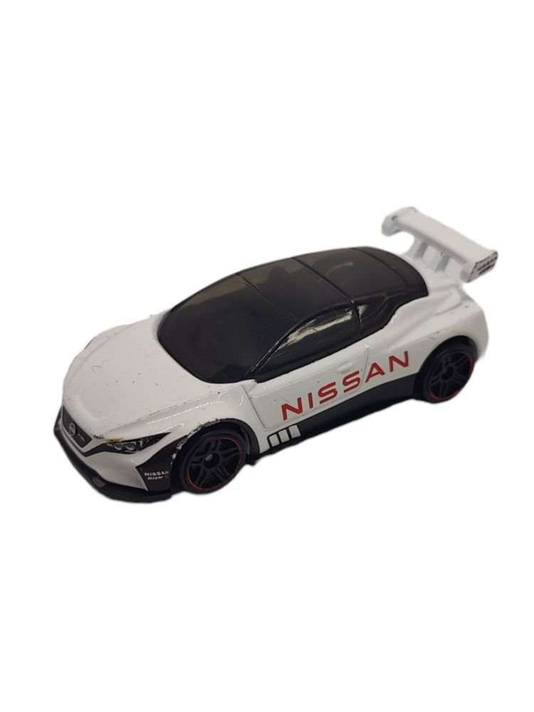 Hotwheels nissan leaf nisom