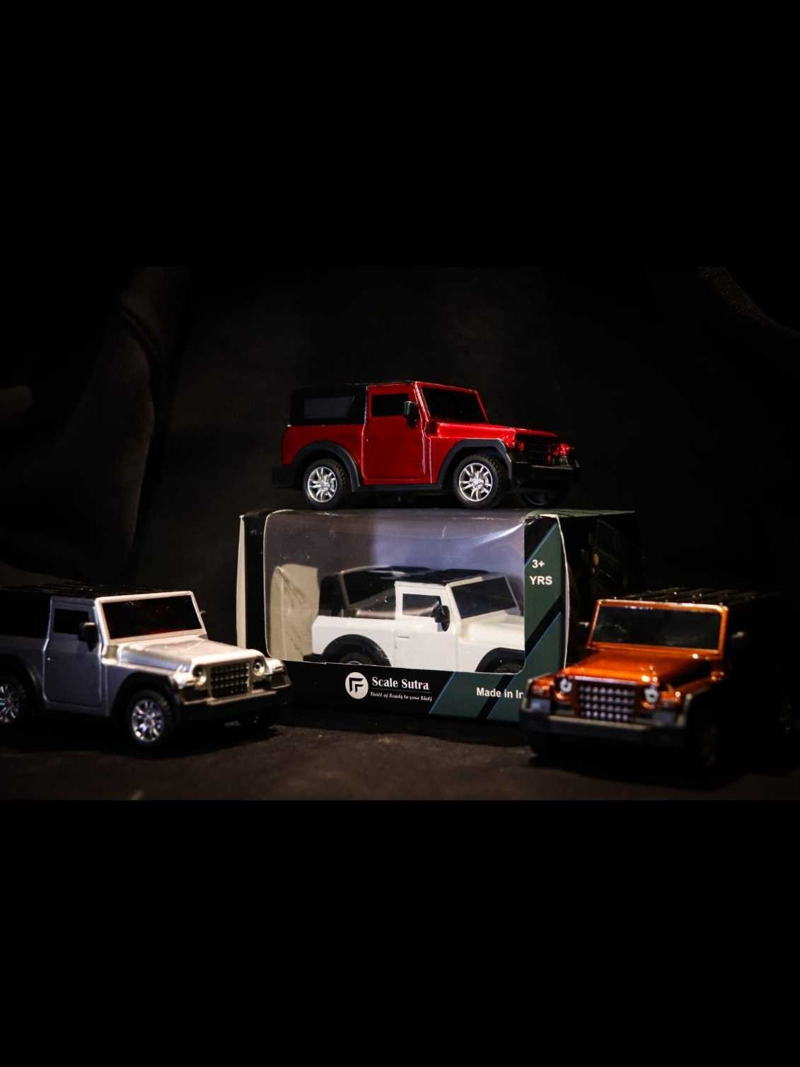 EXCLUSIVE Thar Scale 1:32 White