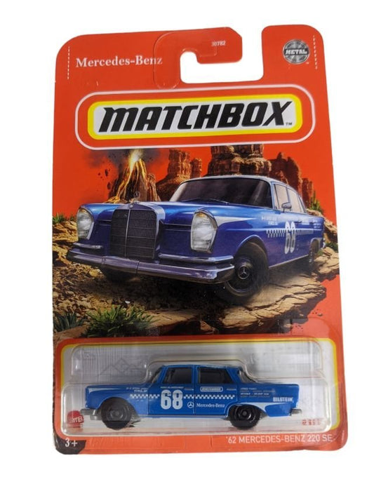 EXCLUSIVE Matchbox 62 Mercedes Benz 3220 SE