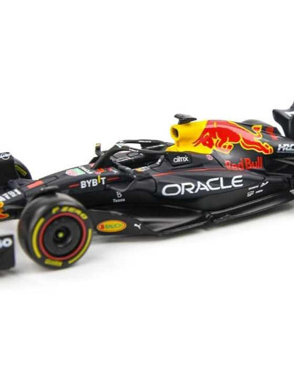 EXCLUSIVE Bburago Red Bull Formula 1 RB18 (Max Verstappen) number 1