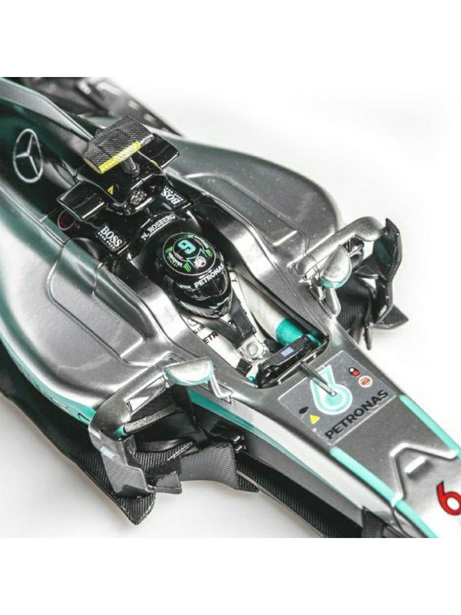 Bburago 1:18 Petronas Mercedes F1 W07 Hybrid(Box damaged car mint condition)