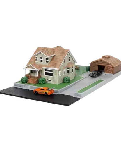 Jada Toys Fast &amp; Furious Nano Hollywood Rides Dom Toretto's House Display Diorama with Two 1.65" Die-cast Cars