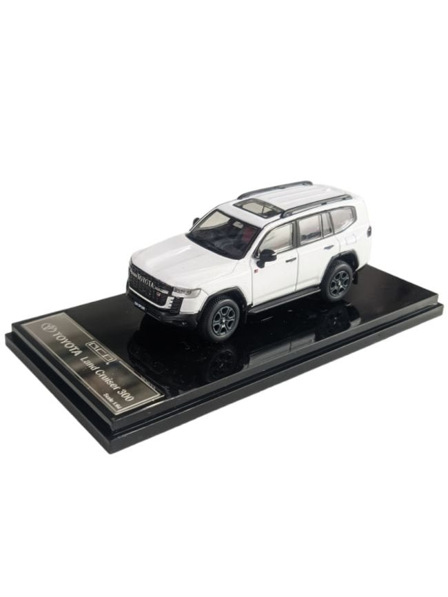 EXCLUSIVE G.C.D Toyota Land Cruiser 300(157)