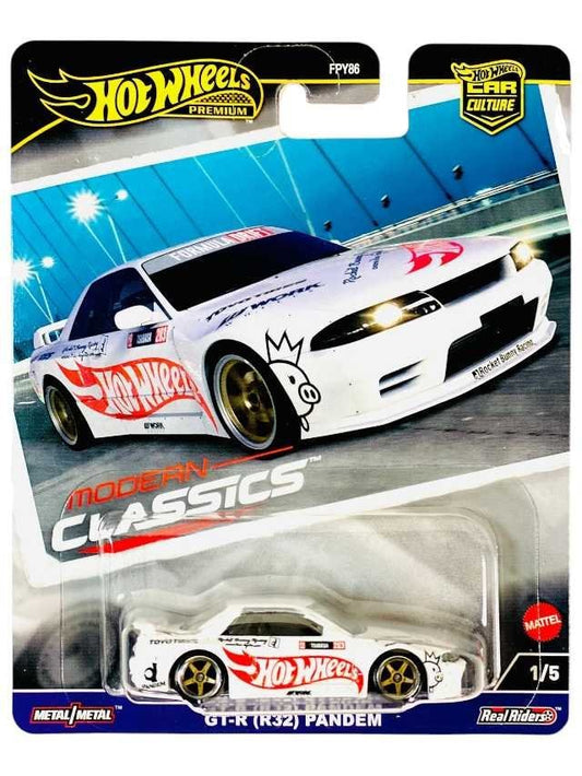 Hotwheels modern classics nissan skyline GTR r32 pandem imported premium 1:64 scale