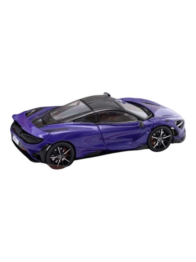 Solido 1:43 2002 McLaren 765 Lt in latana purple Diecast scale model car