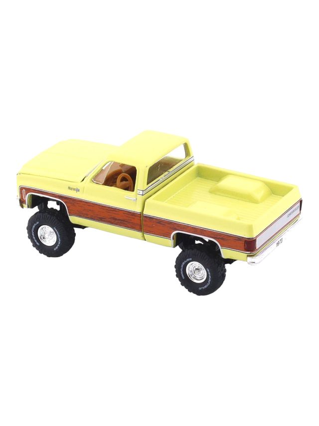 M2 Machines 1973 Chevrolet Cheyenne Super 20 4X4 1:64 Scale