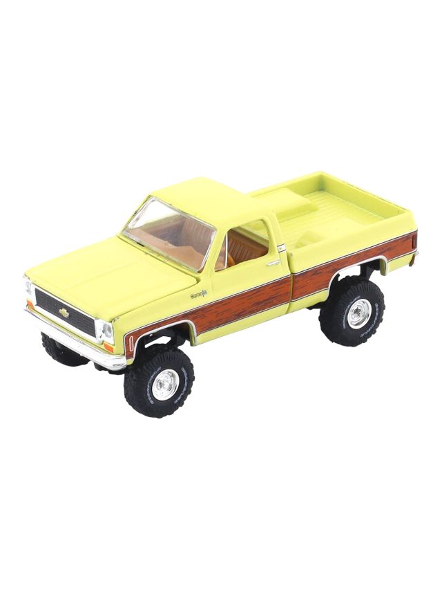 M2 Machines 1973 Chevrolet Cheyenne Super 20 4X4 1:64 Scale