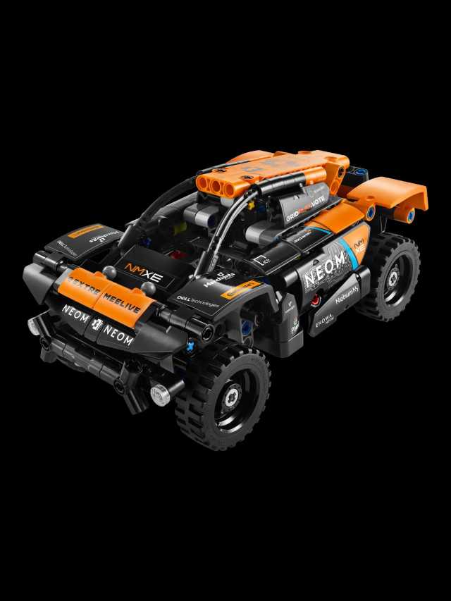 LEGO Technic 42166 neom McLaren extreme pull back